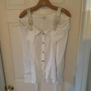 White blouse with rhinestone straps. NWT